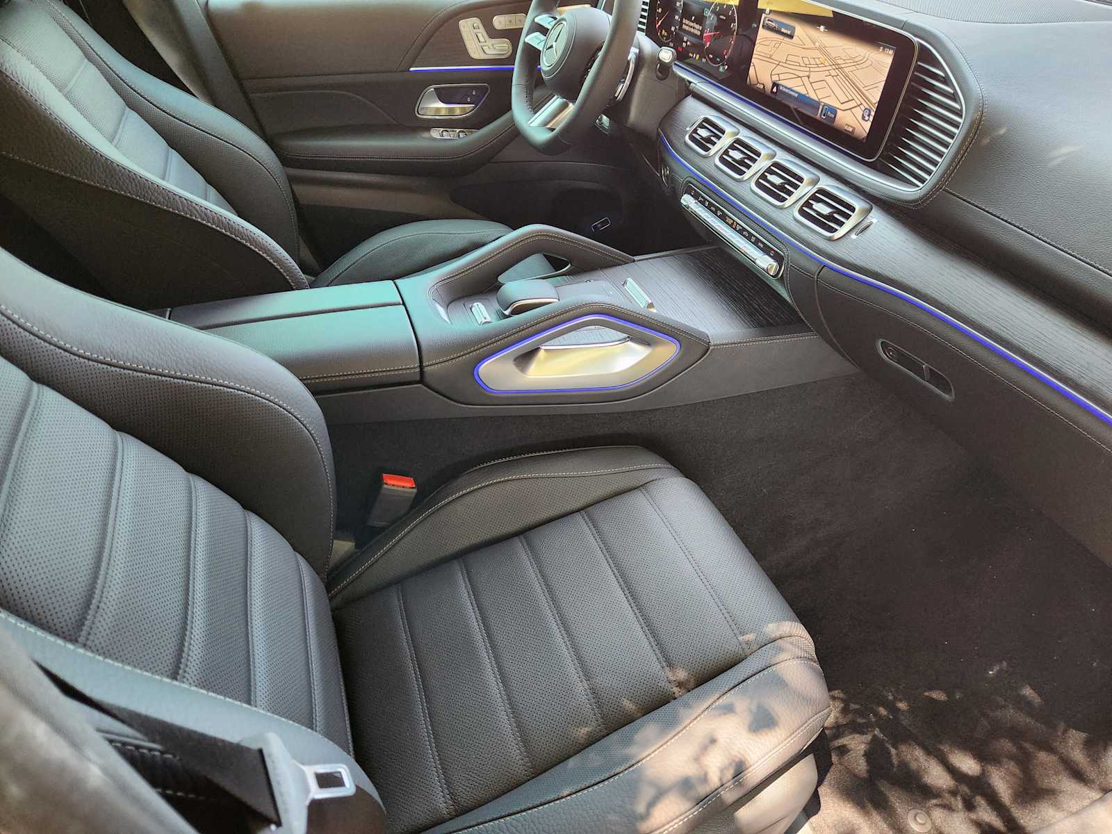2026 Mercedes Benz GLS 450 4MATIC photo 9