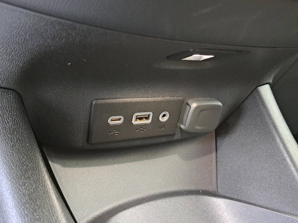 2021 Chevrolet Malibu LS photo 17