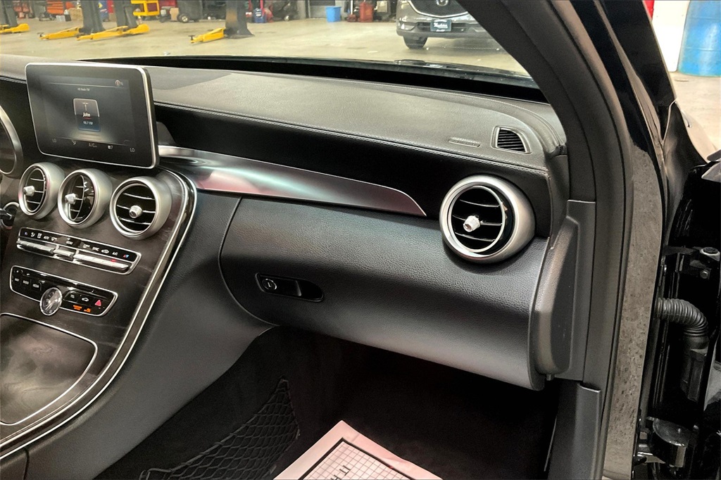 2015 Mercedes Benz C 400 4MATIC photo 14