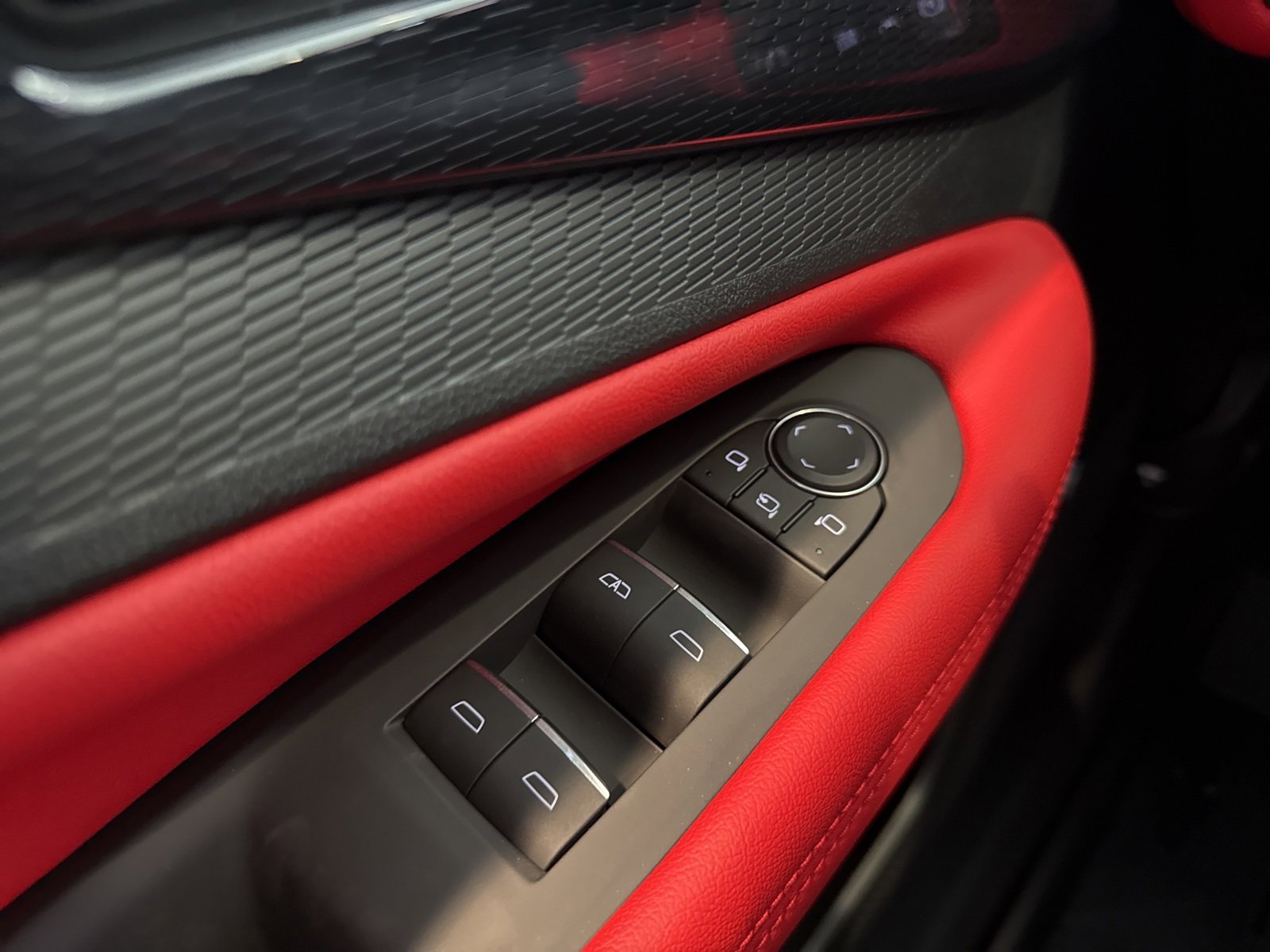 2026 Chevrolet Blazer EV photo 35