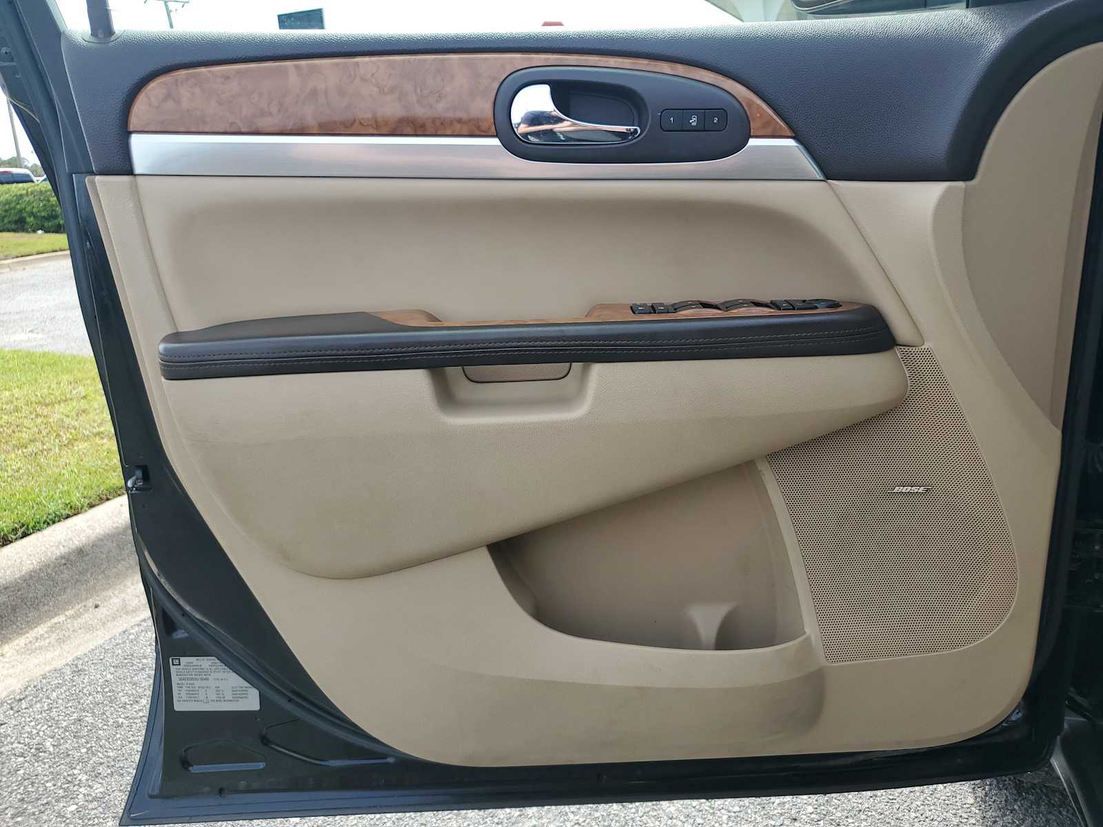 2009 Buick Enclave CXL photo 16