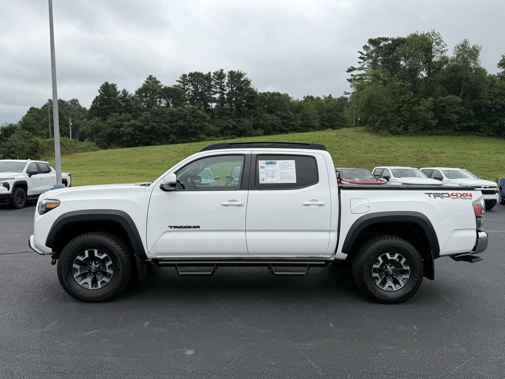 2022 Toyota Tacoma TRD Off-Road V6 SR photo 14
