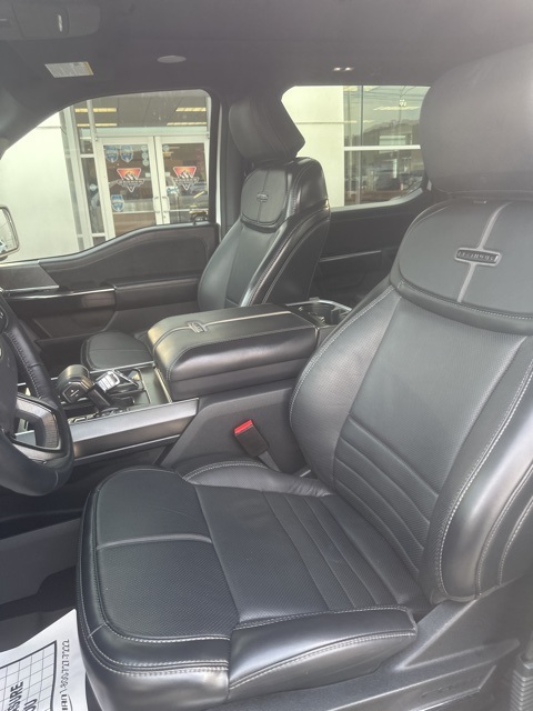 2023 Ford F-150 Platinum photo 9