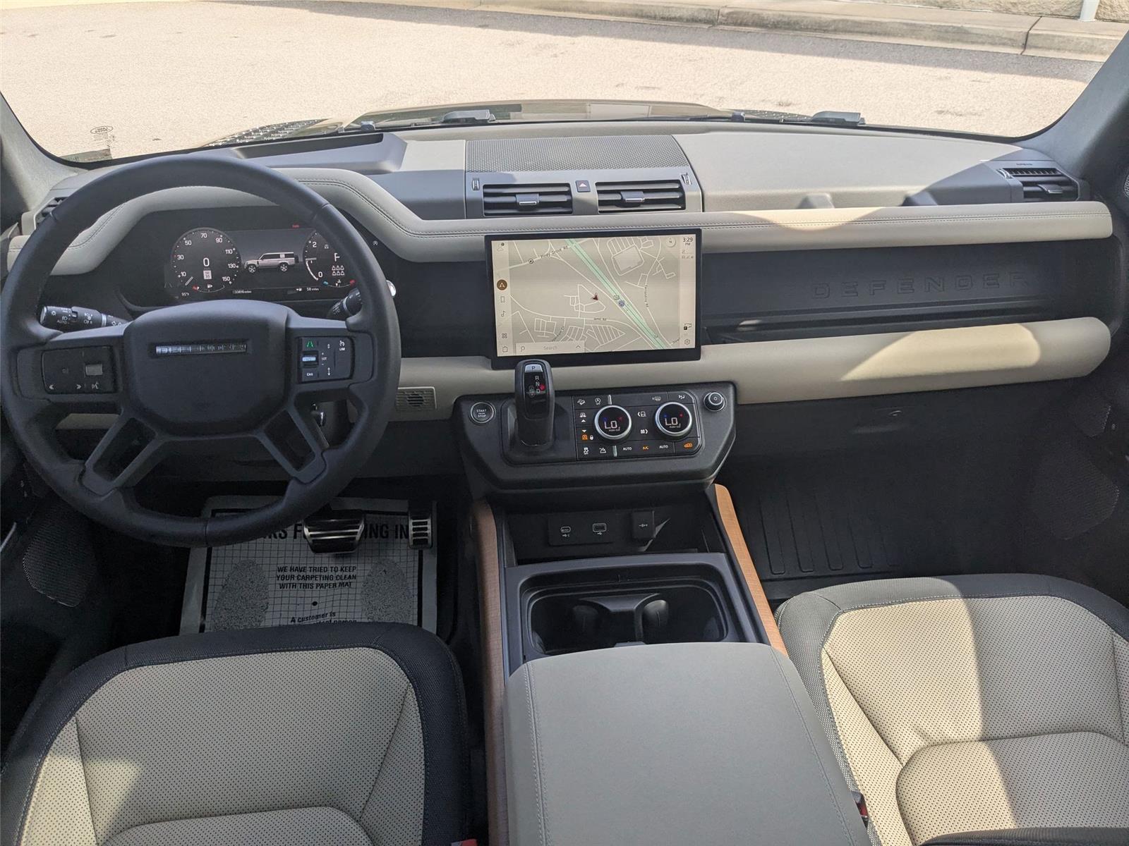 2023 Land Rover Defender 130 X photo 28