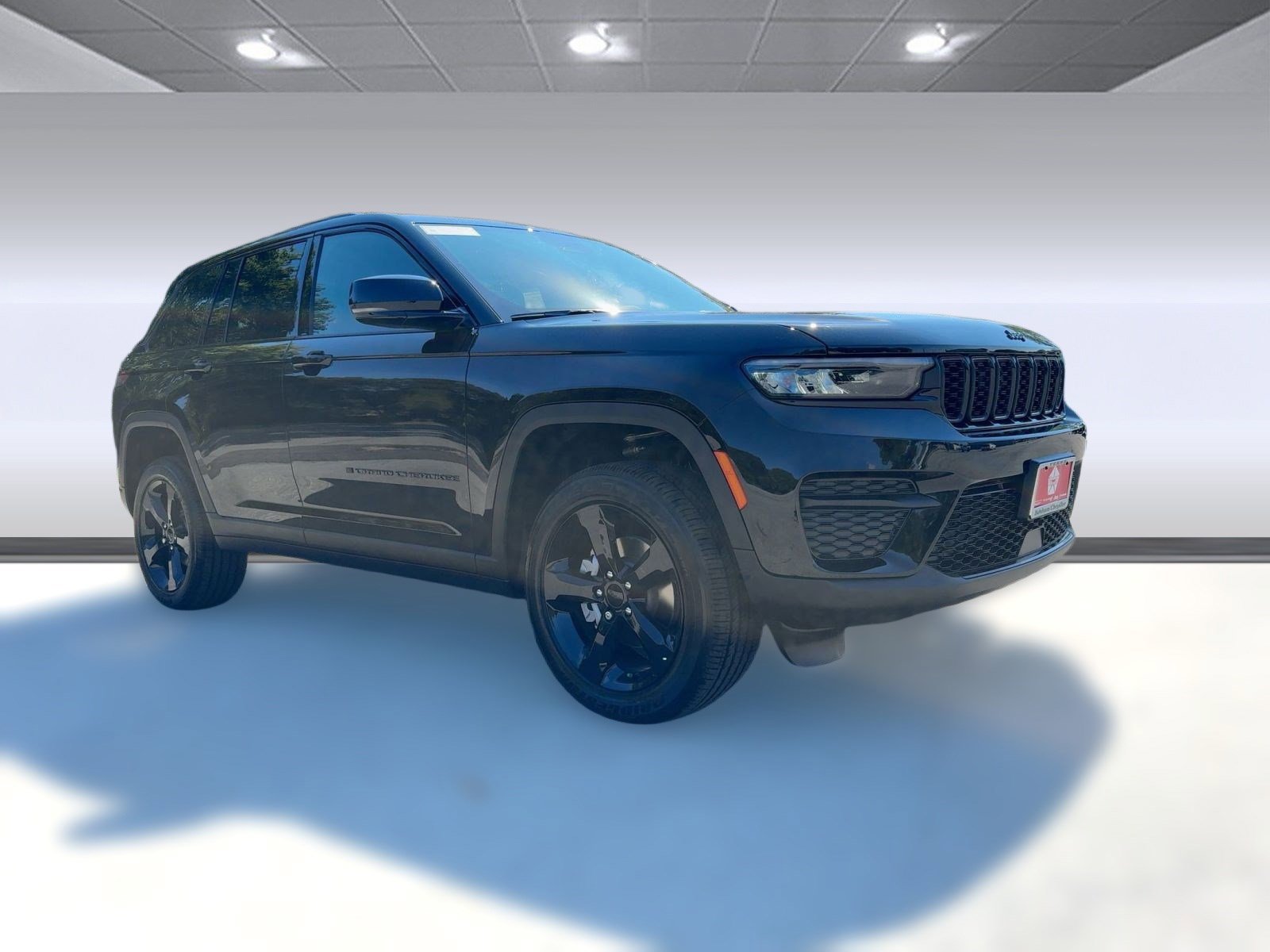 2025 Jeep Grand Cherokee Altitude photo 4