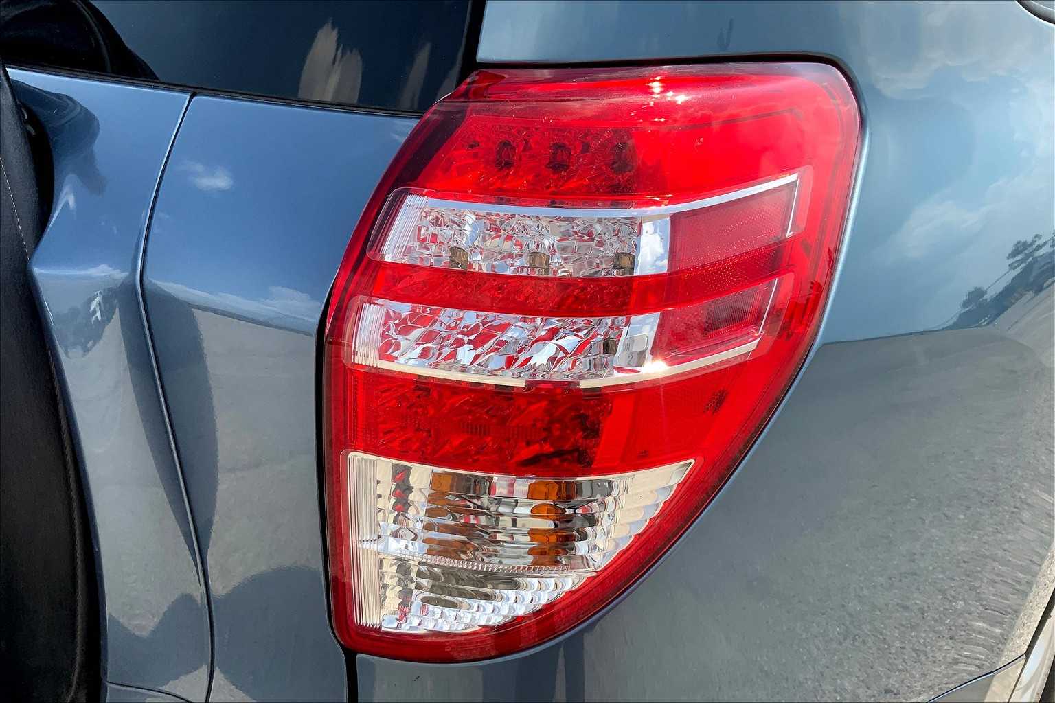 2010 Toyota RAV4 Base photo 26