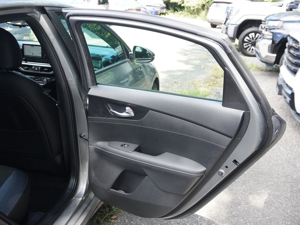 2023 Kia Forte GT-Line photo 25