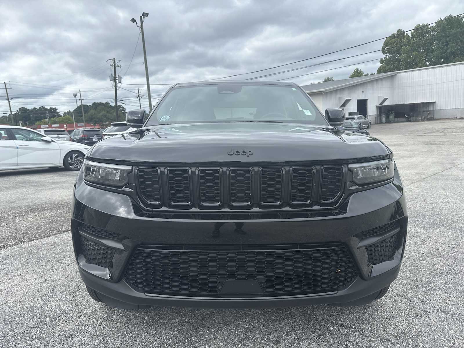 2024 Jeep Grand Cherokee Altitude X photo 2