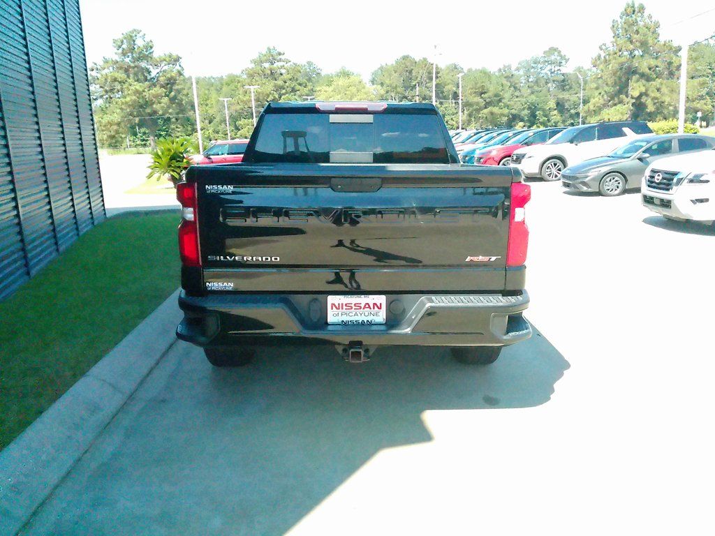 2020 Chevrolet Silverado 1500 RST photo 4