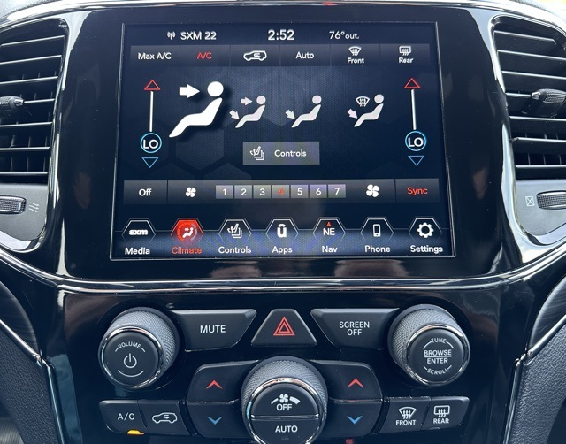 2022 Jeep Cherokee Limited photo 20
