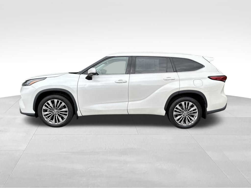 2020 Toyota Highlander Platinum photo 3