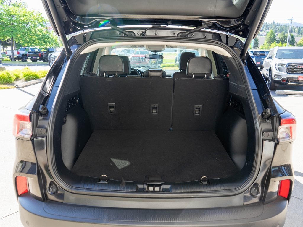 2021 Ford Escape SEL photo 28