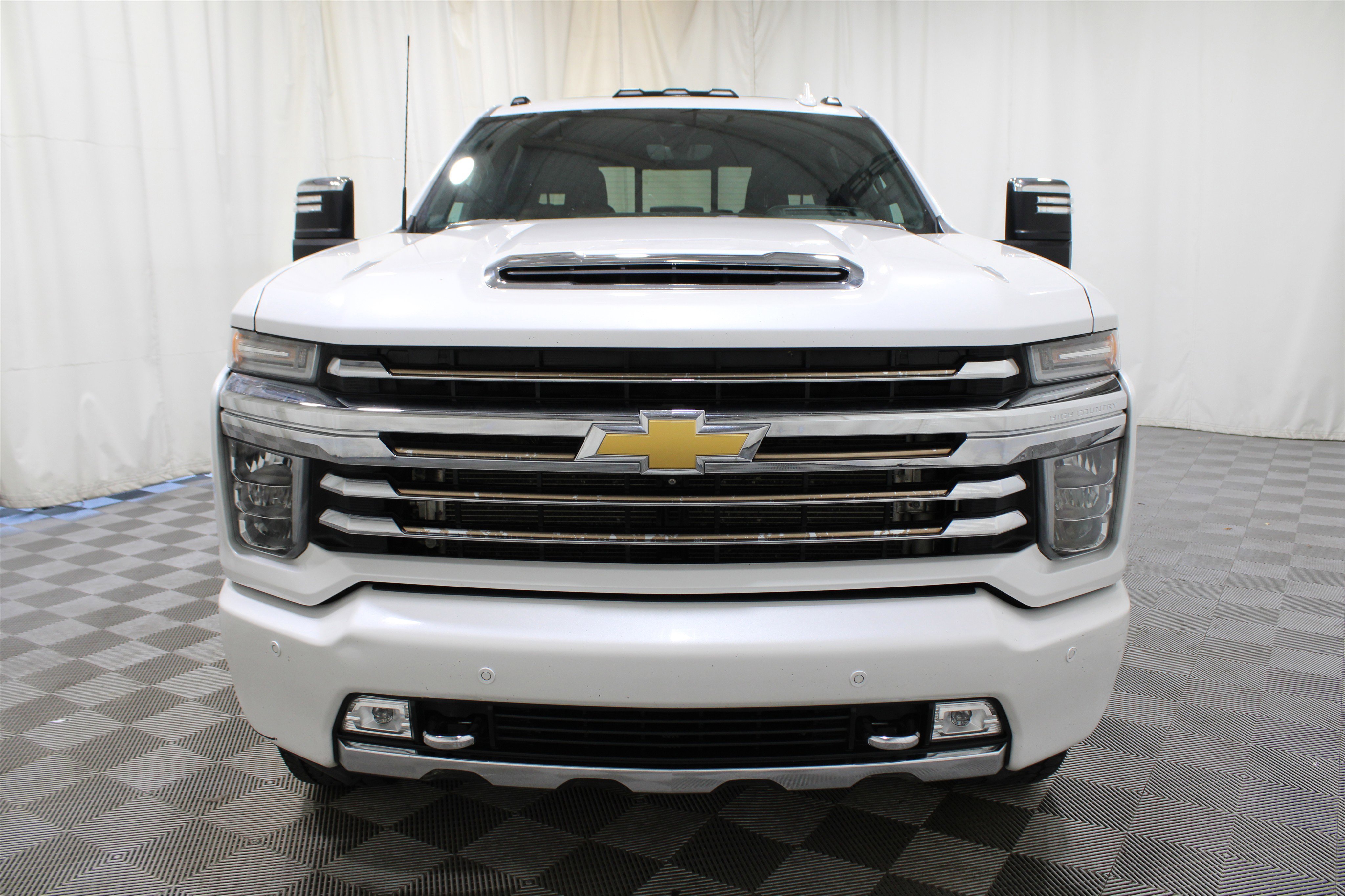 2020 Chevrolet Silverado 2500HD High Country photo 2