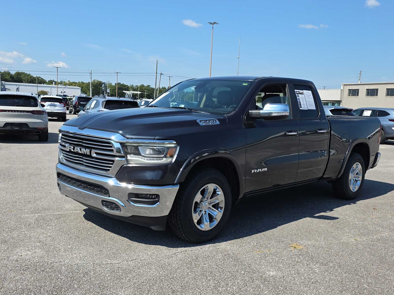 2020 Ram 1500 Laramie photo 3