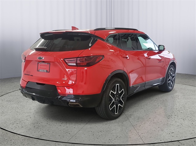 2023 Chevrolet Blazer RS photo 3