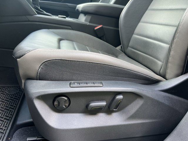 2021 Volkswagen Atlas SEL Premium photo 4