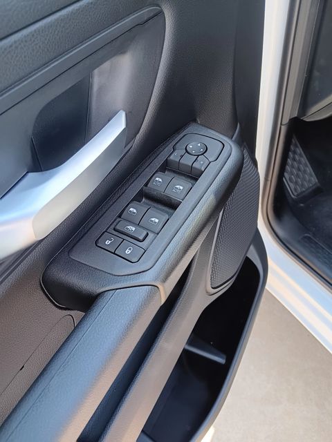 2025 Ram 1500 Tradesman photo 11