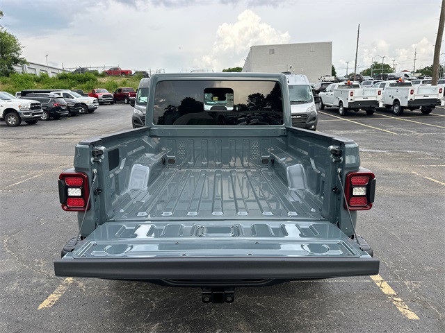 2025 Jeep Gladiator Rubicon photo 9
