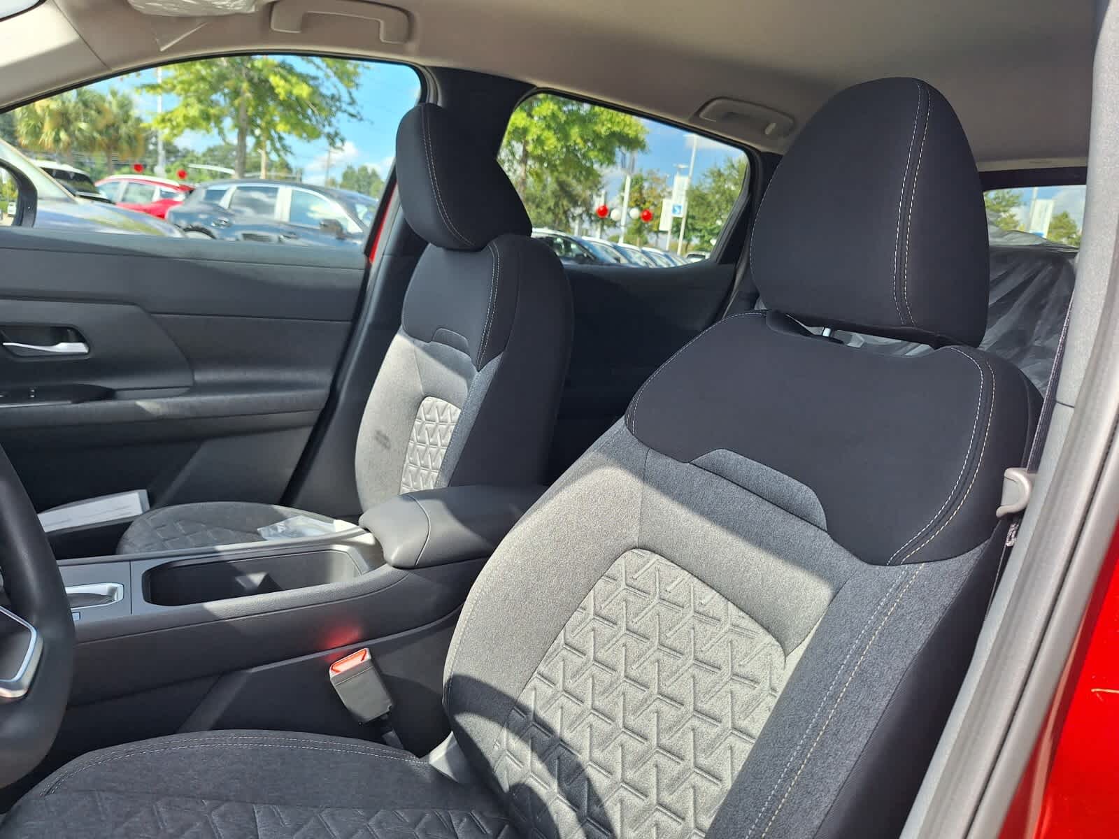 2026 Nissan Kicks SV photo 11