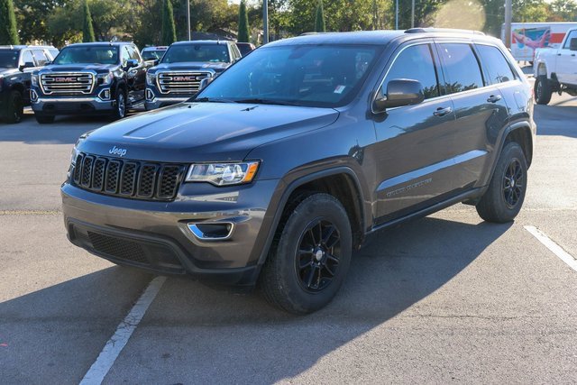 2020 Jeep Grand Cherokee Laredo E photo 3