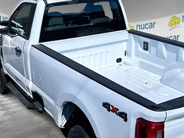 2025 Ford F-250 photo 2