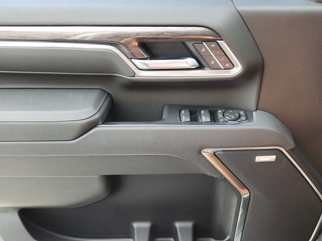 2025 Chevrolet Silverado 2500HD LTZ photo 20
