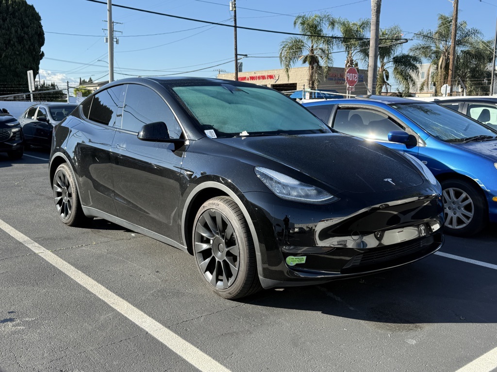 2023 Tesla Model Y Long Range's photo