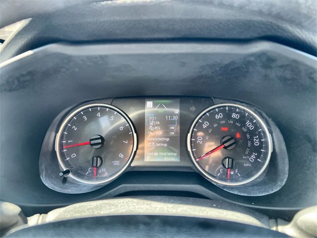 2019 Toyota RAV4 LE photo 3