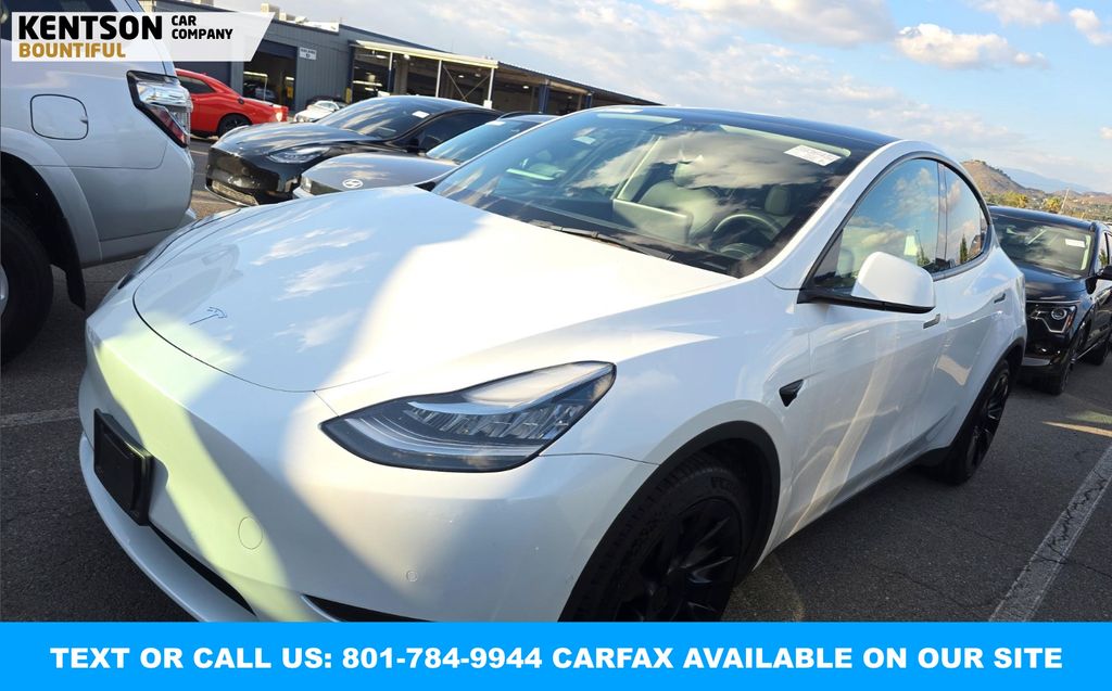 2022 Tesla Model Y Long Range's photo