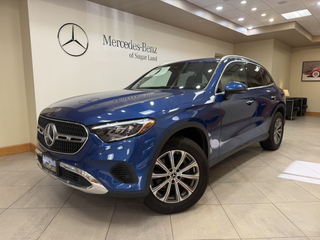 2024 Mercedes-Benz GLC GLC300's photo