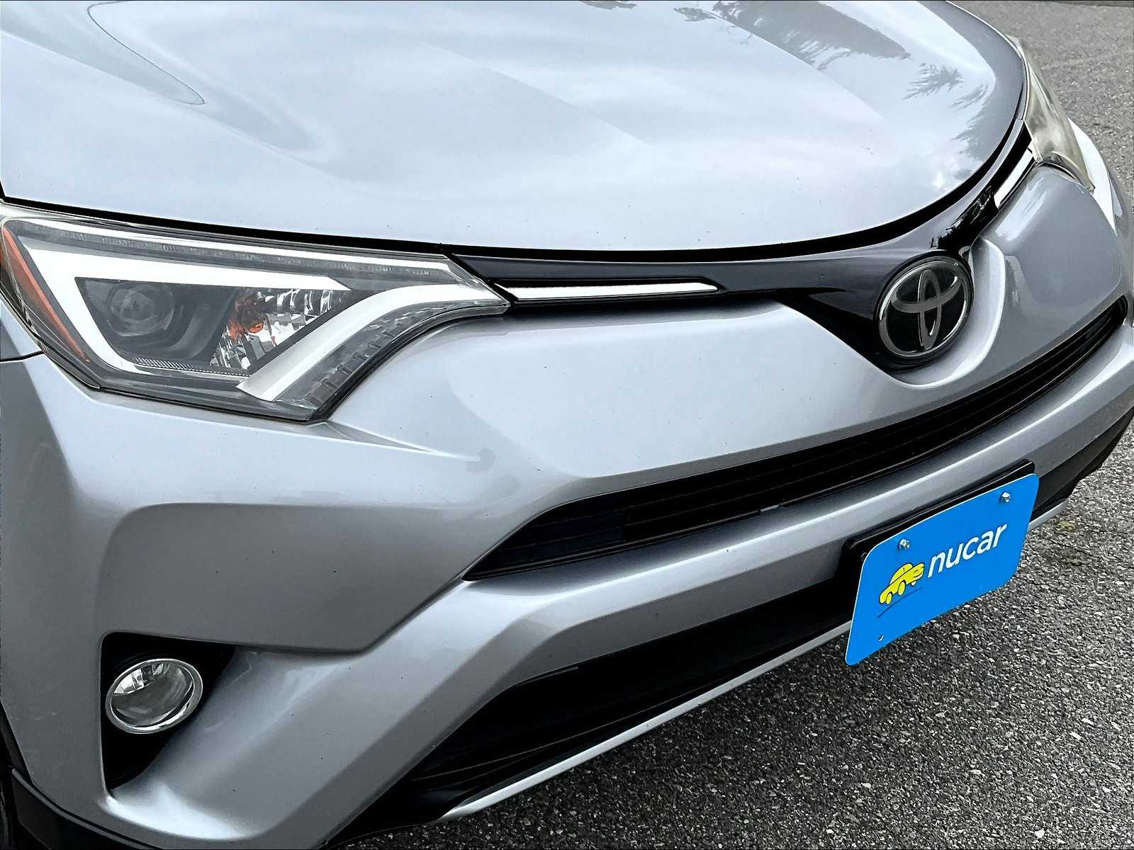 2018 Toyota RAV4 Limited photo 29