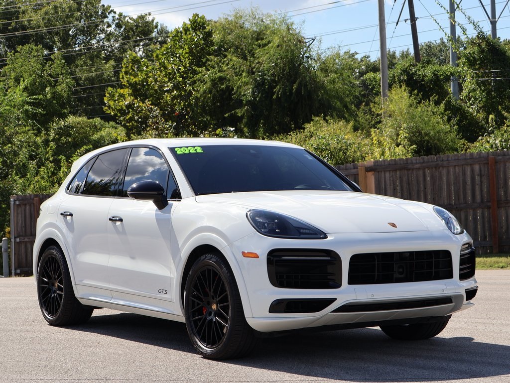 2022 Porsche Cayenne GTS photo 10
