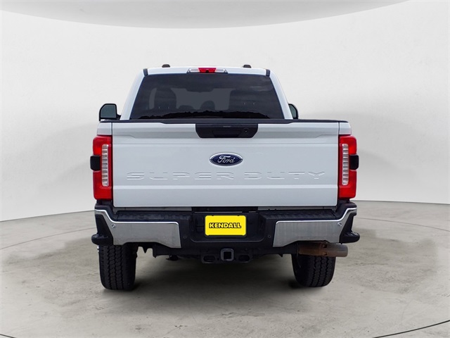 2024 Ford F-350 photo 4