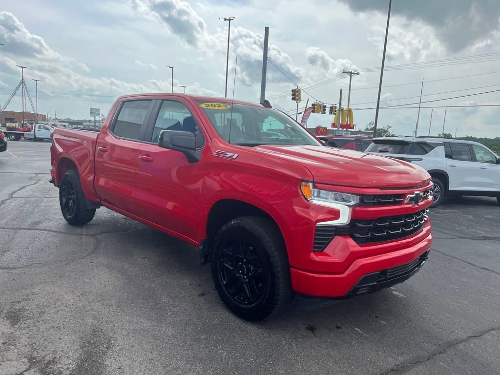 2023 Chevrolet Silverado 1500 RST photo 7