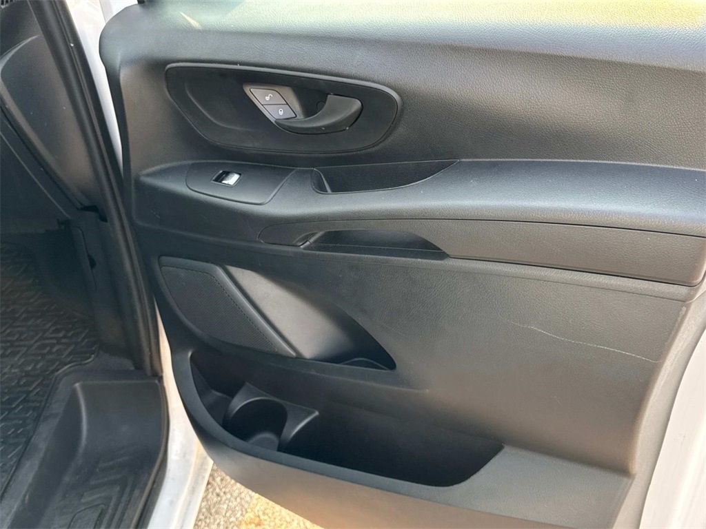 2021 Mercedes Benz Metris Cargo photo 13