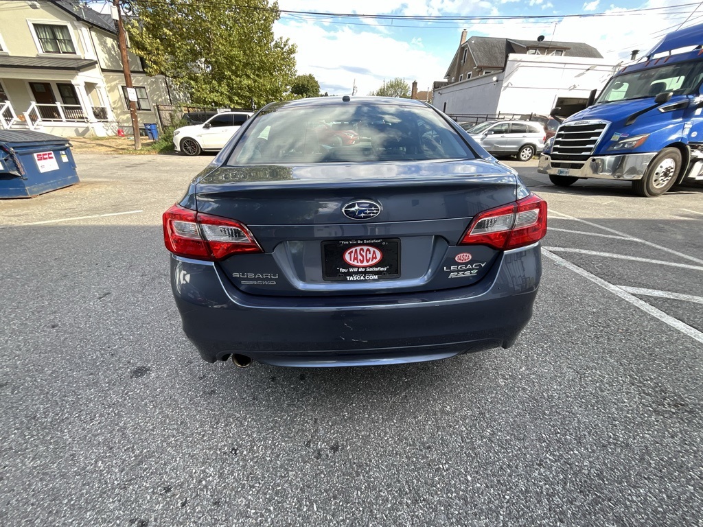2015 Subaru Legacy 2.5i photo 3