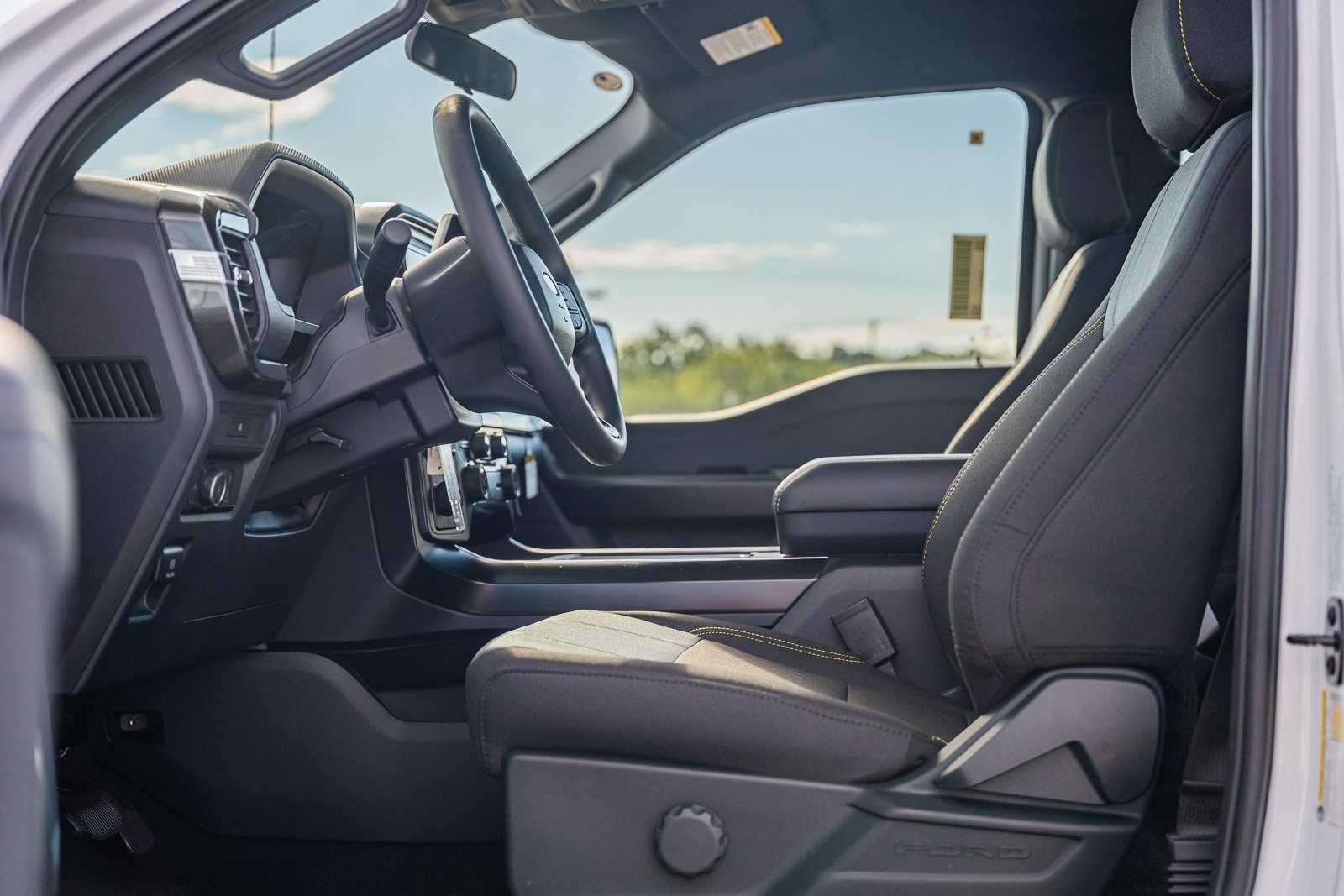 2025 Ford F-150 STX photo 13