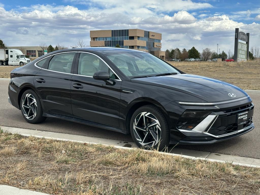 2025 Hyundai Sonata SEL Convenience photo 3