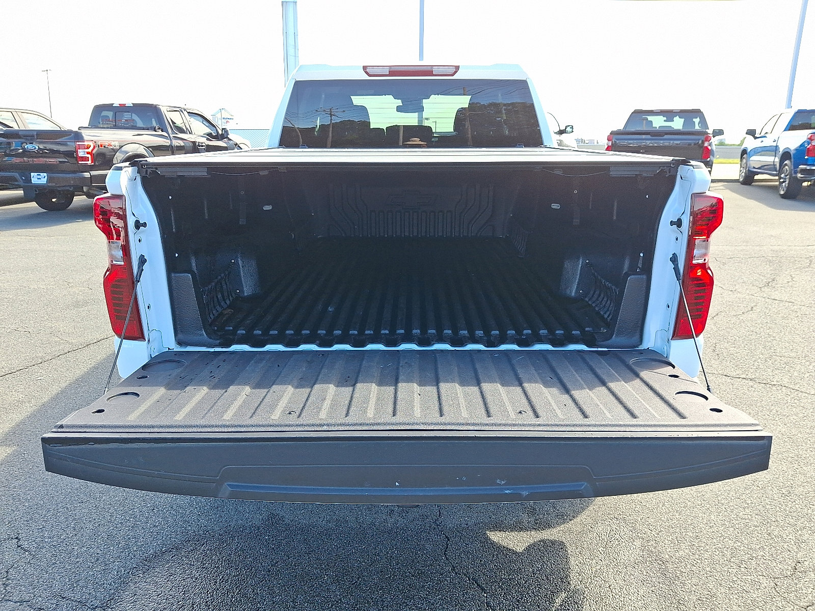 2022 Chevrolet Silverado 1500 Custom photo 28