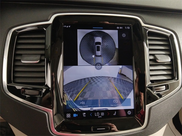 2024 Volvo XC90 Plus photo 12