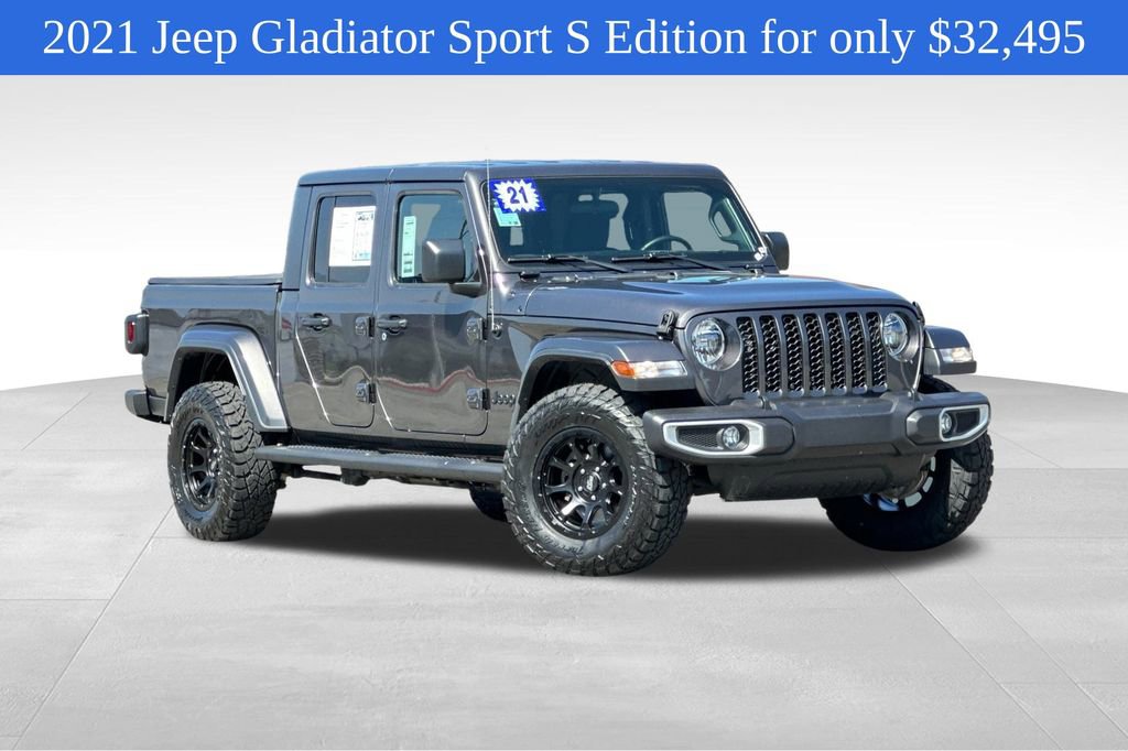 Used 2021 Gray Jeep Sport S image 1