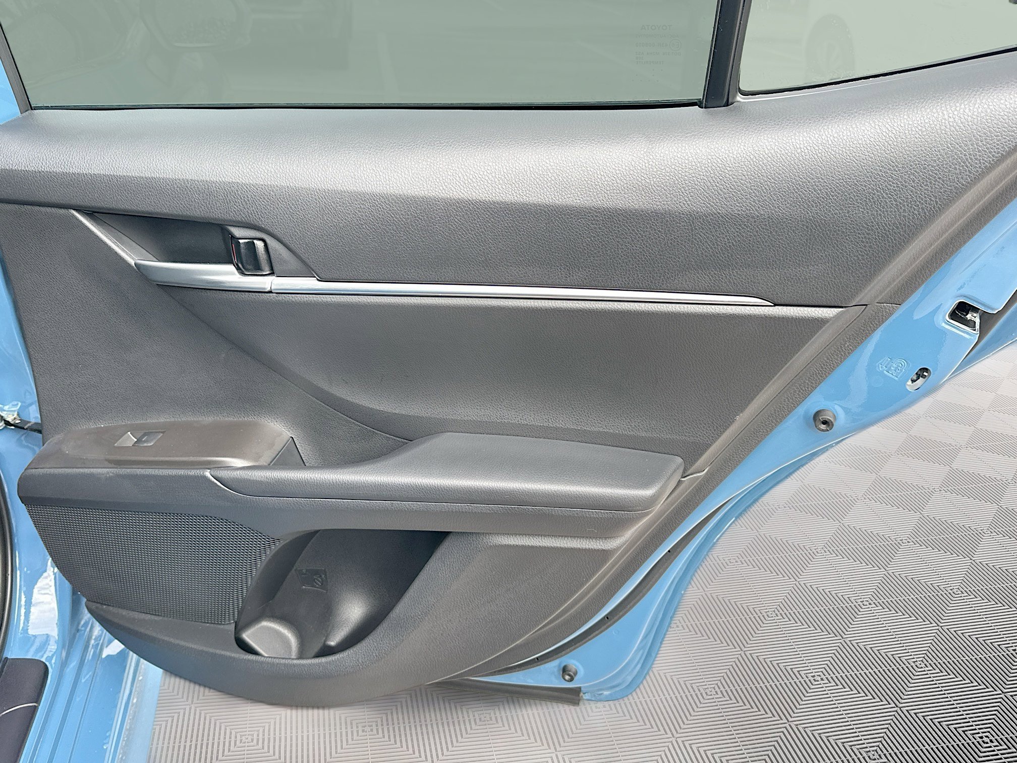 2024 Toyota Camry SE photo 29