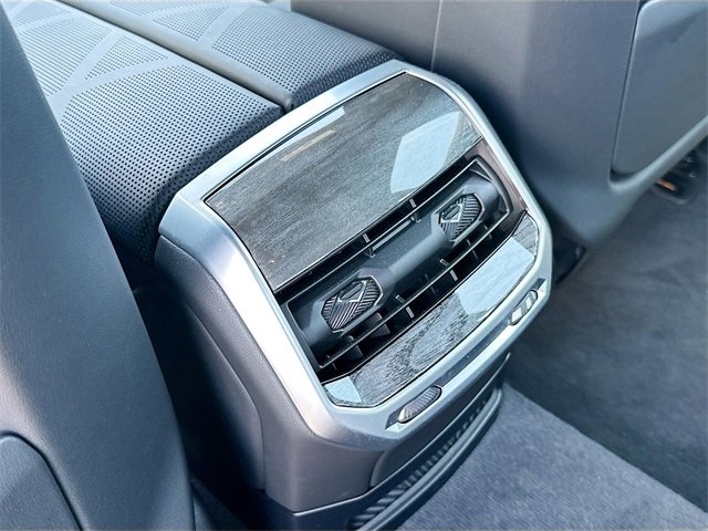 2024 Bmw i7 xDrive60 photo 25