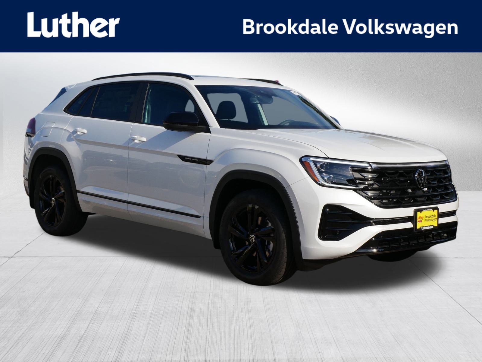 2026 Volkswagen Atlas Cross Sport SEL R-LINE's photo