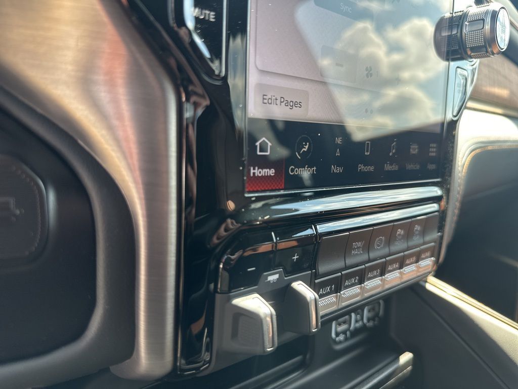 2022 Ram 2500 Longhorn photo 30
