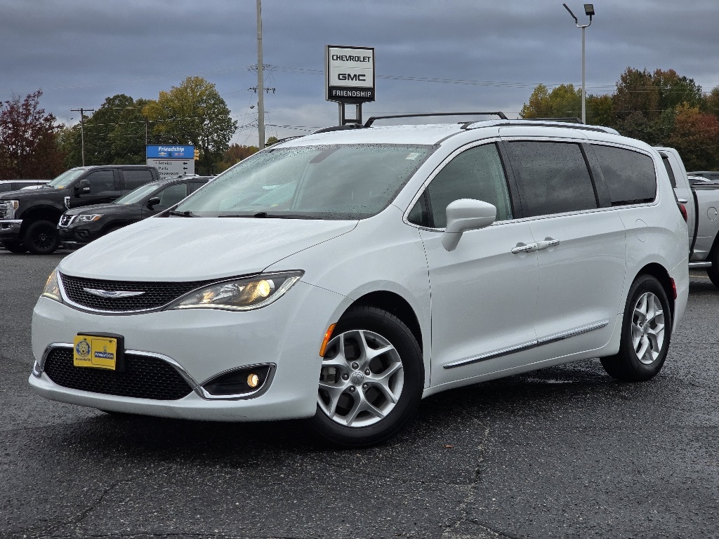 Used 2018 Chrysler Pacifica Touring L with VIN 2C4RC1BG8JR107450 for sale in Forest City, NC