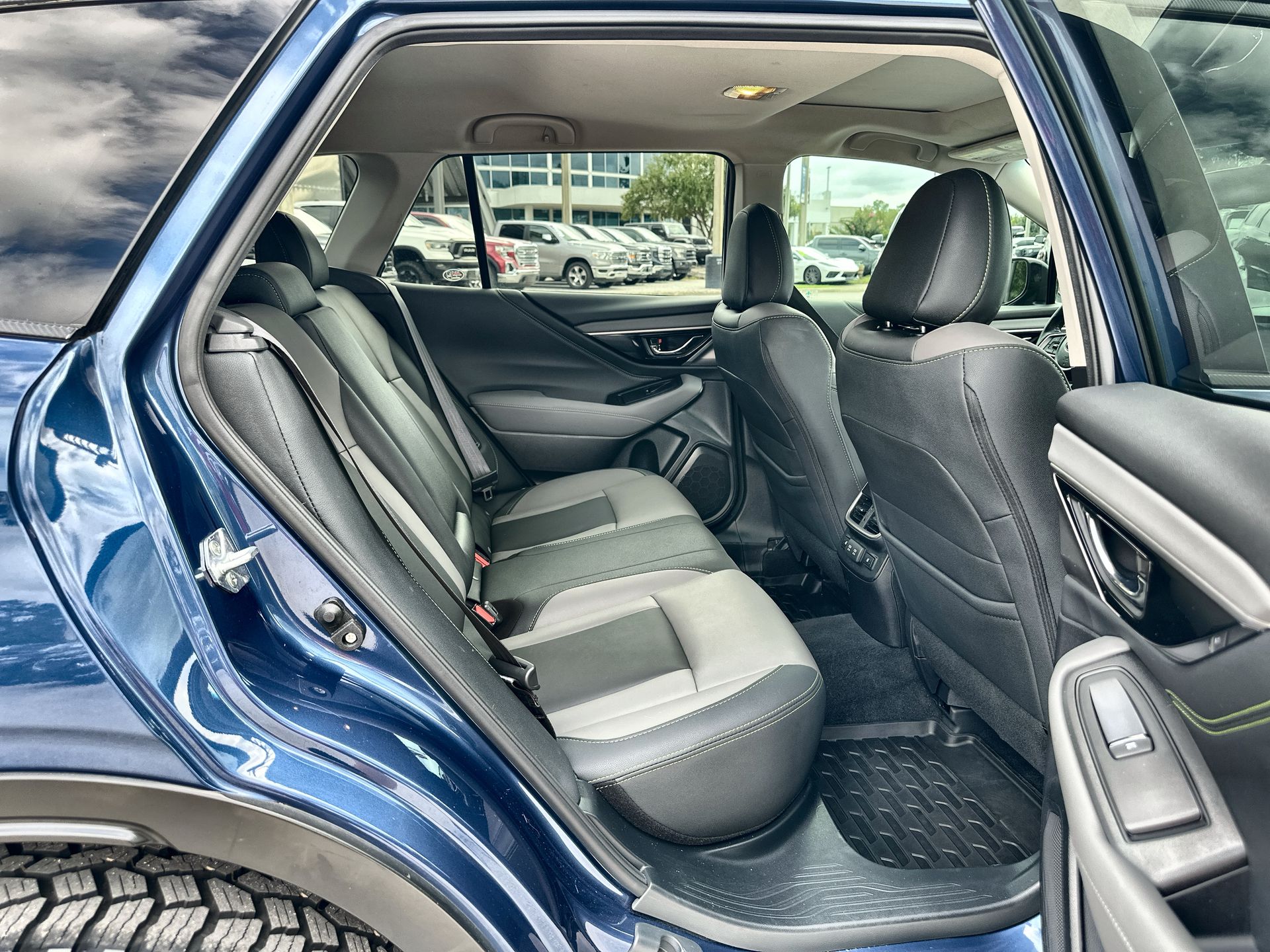 2022 Subaru Outback Onyx Edition XT photo 25