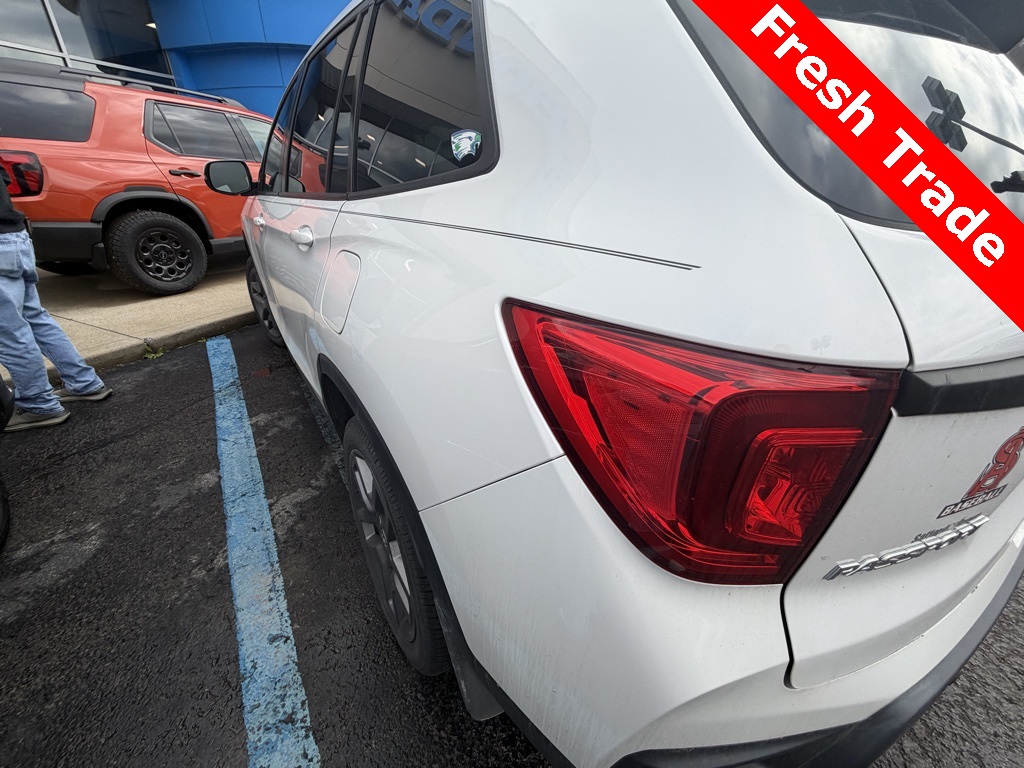 2023 Honda Passport EX-L photo 4