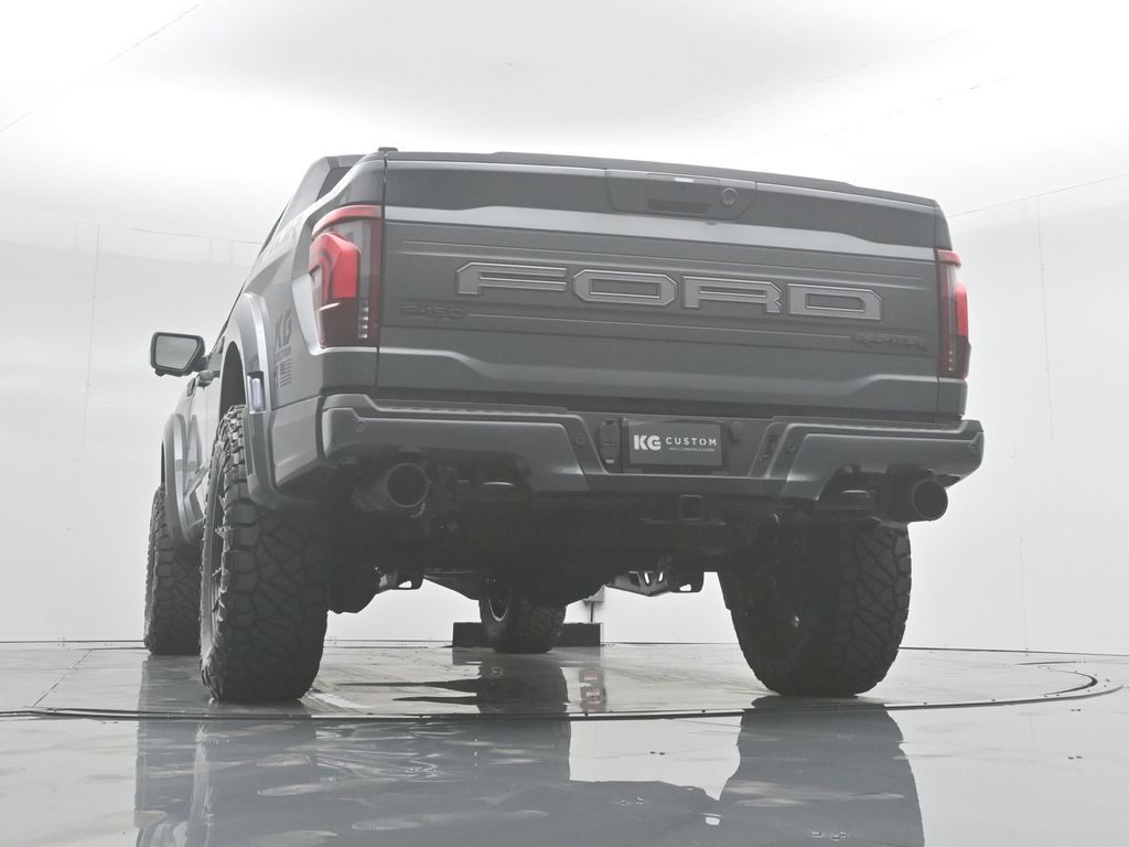 2025 Ford F-150 Raptor photo 48