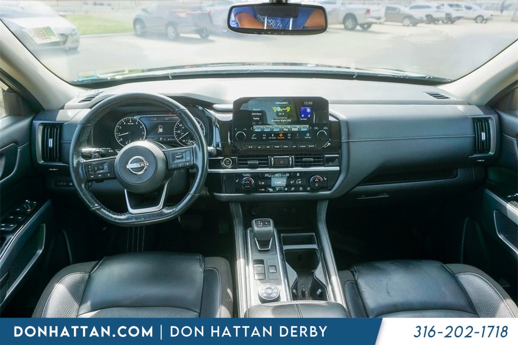 2022 Nissan Pathfinder SL photo 4